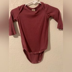 Kate Quinn 0-3m model rib (I believe) very soft but tag is faded! GUC